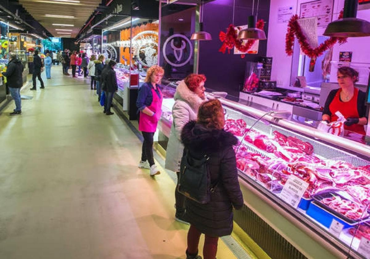 Mercado del G-9 en la glorieta Luis Braille.