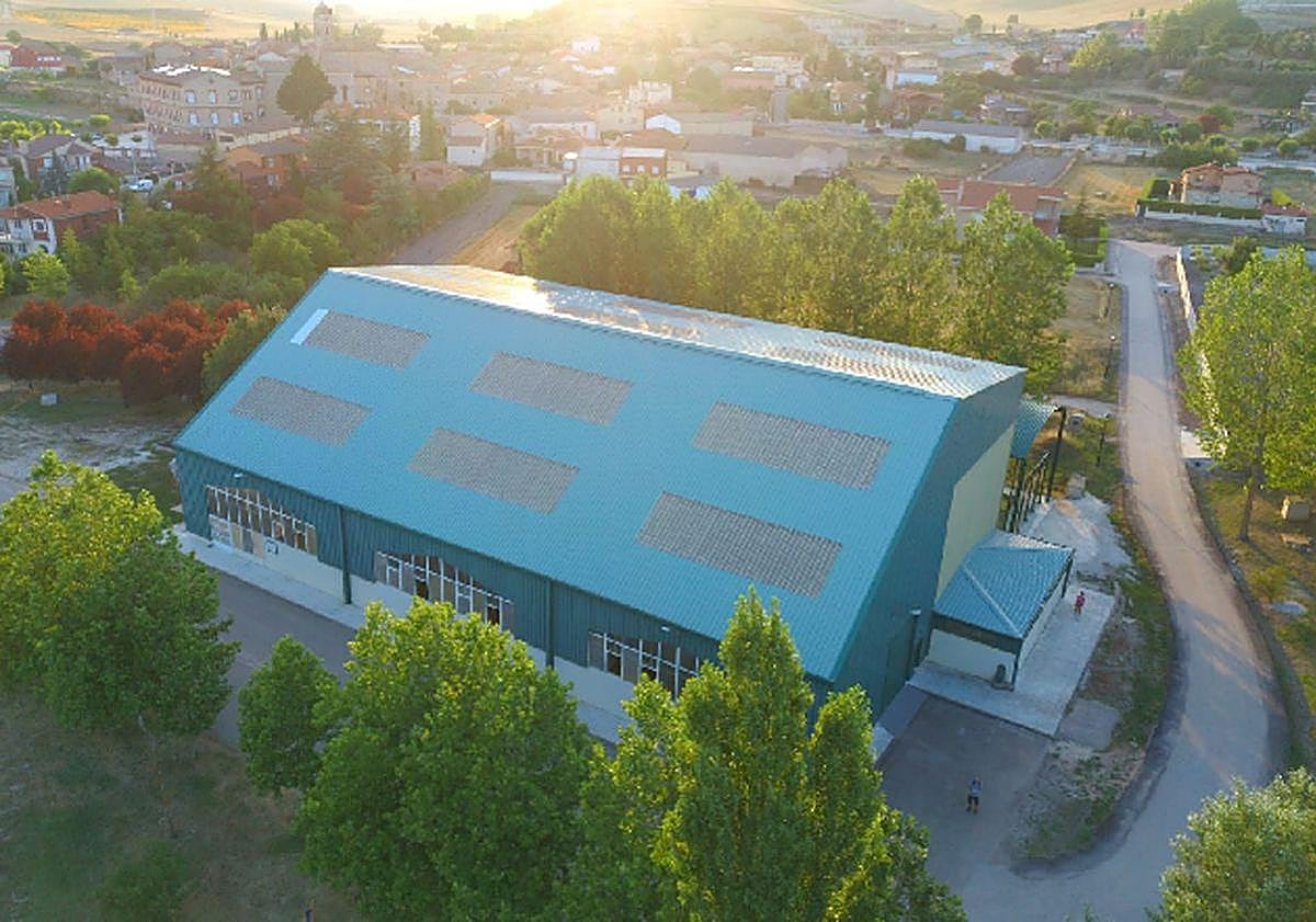 Imagen principal - Rabé de las Calzadas preparada para su III Semana Cultural Francisco Riberas Pampliega