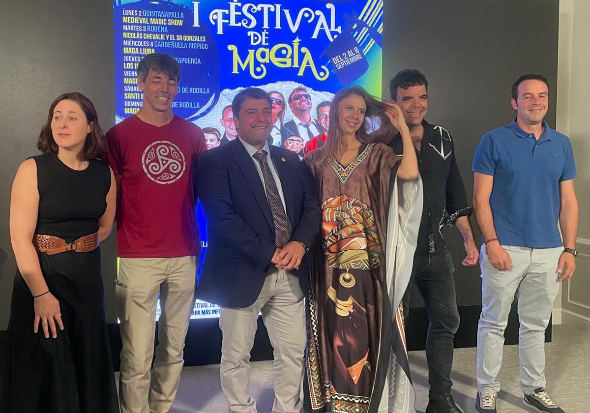 Presentación del I Festival de Magia de la Mancomunidad Encuentro de Caminos.