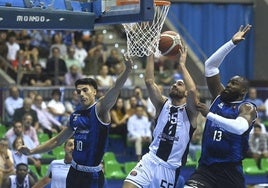 Imagen de un partido entre el San Pablo y el Tizona la temporada pasada.