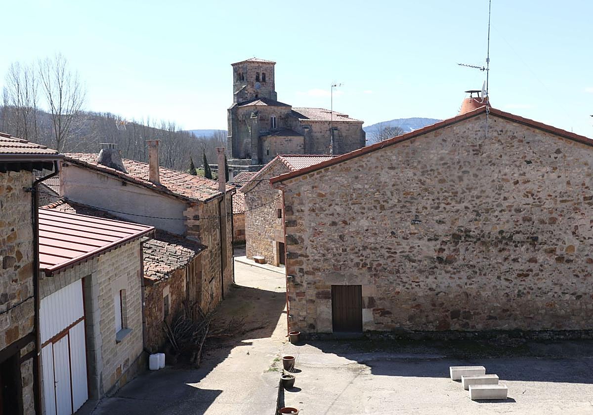 Imagen de archivo de un pequeño pueblo de Burgos.