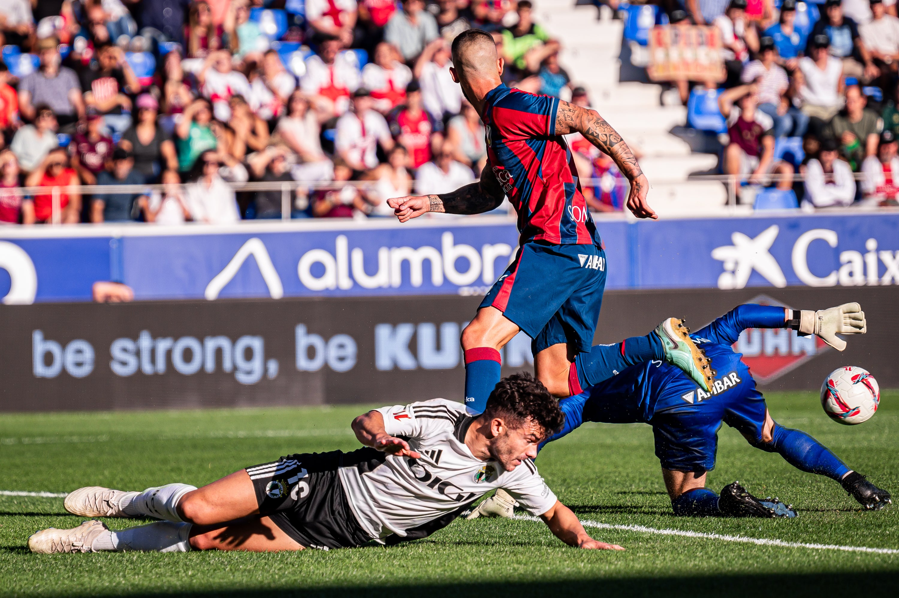 Así ha sido, en imágenes, la victoria del Burgos CF en Huesca