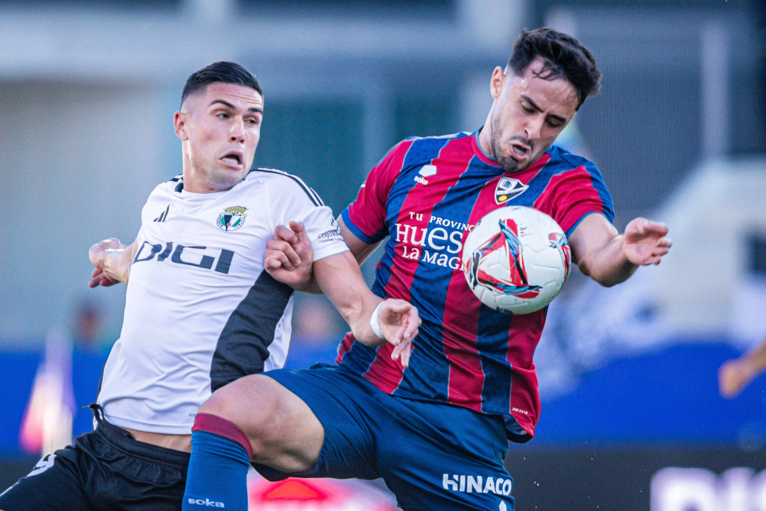 Así ha sido, en imágenes, la victoria del Burgos CF en Huesca