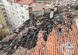 Así fue el incendio de un edificio en el centro de Burgos