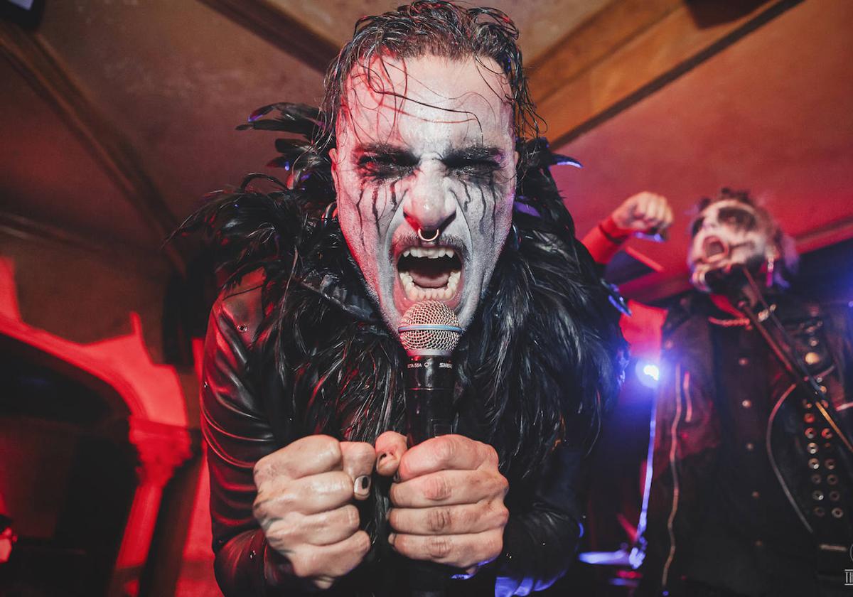 Música metal industrial, metal groov y shock rock se unen en el grupo Killus.