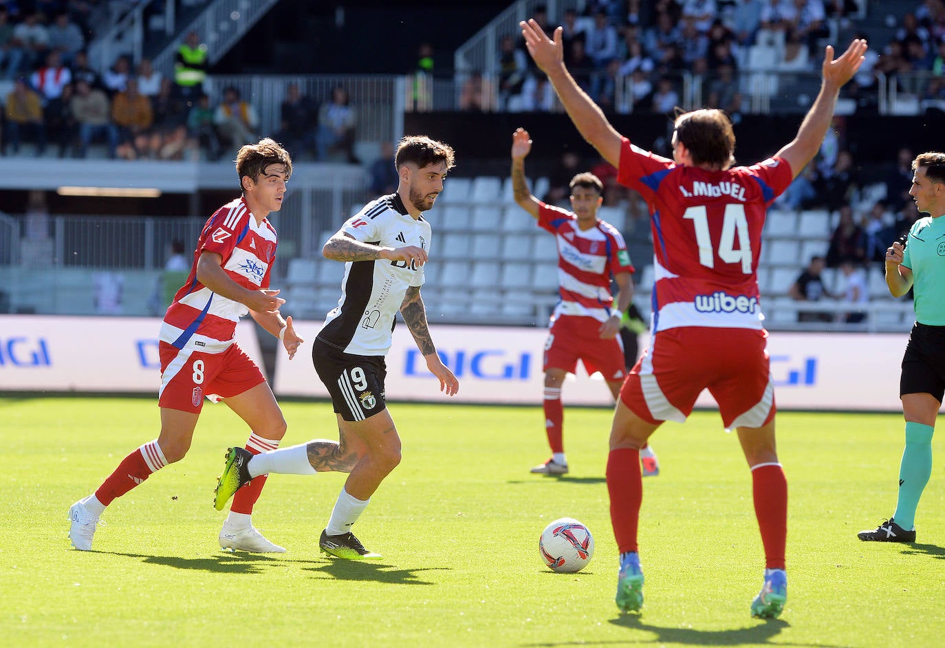 El Burgos CF - Granada CF, en imágenes