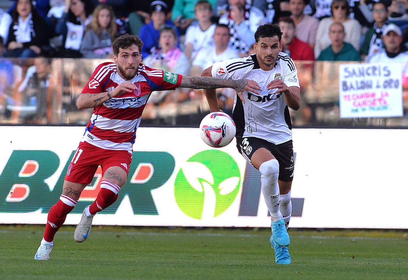 El Burgos CF - Granada CF, en imágenes