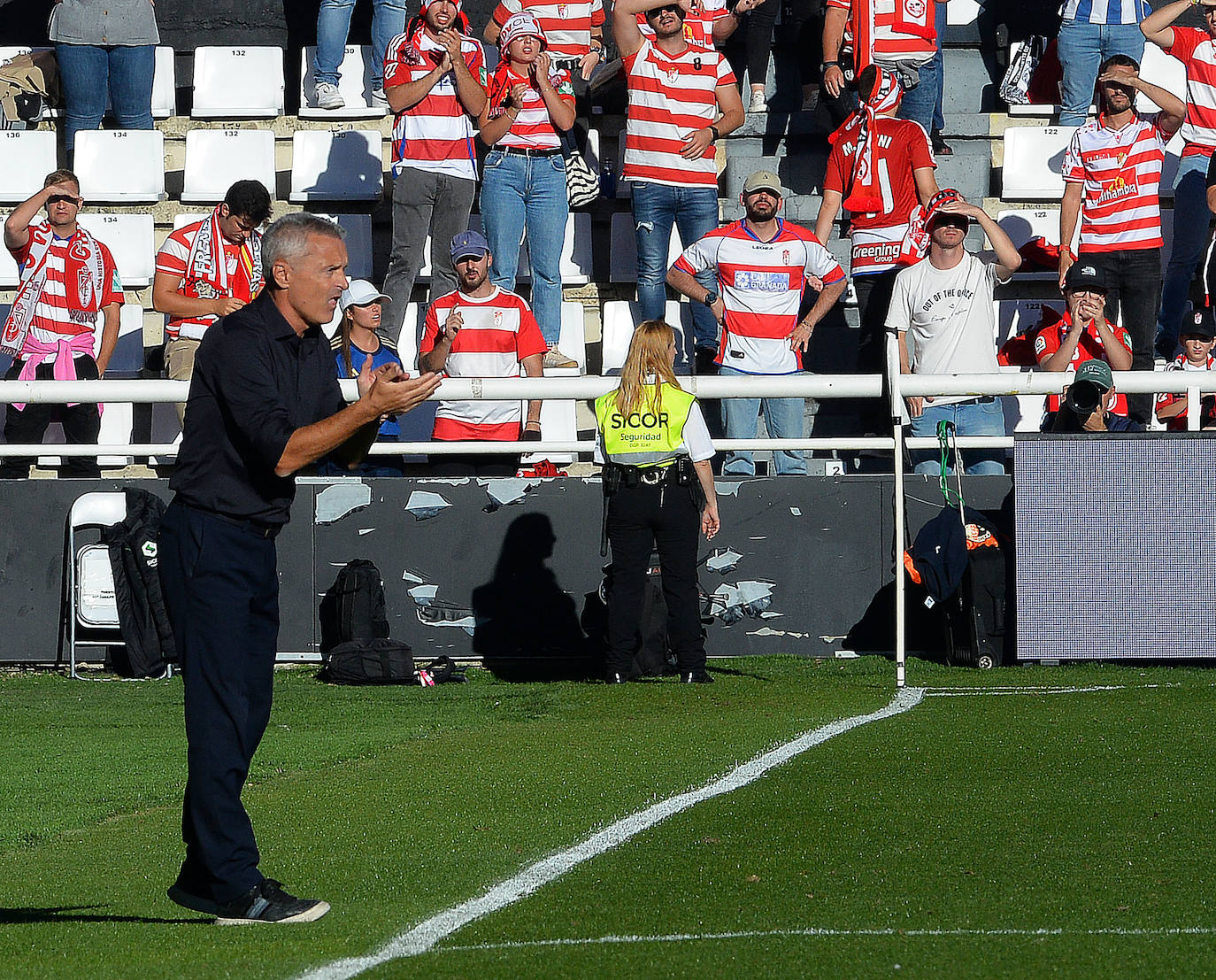 El Burgos CF - Granada CF, en imágenes