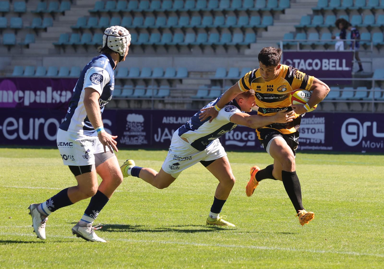 El Recoletas Burgos Caja Rural vuelve a alzar la Supercopa de España