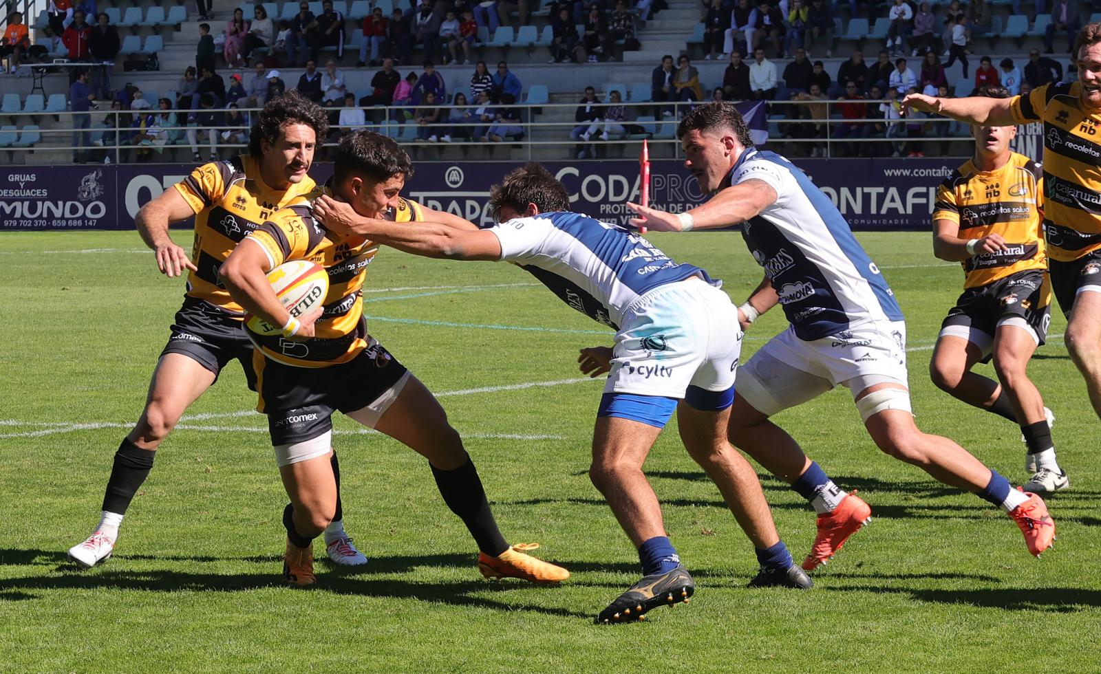 El Recoletas Burgos Caja Rural vuelve a alzar la Supercopa de España