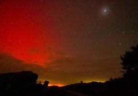 Aurora boreal vista desde el Monte Hijedo, en Burgos.