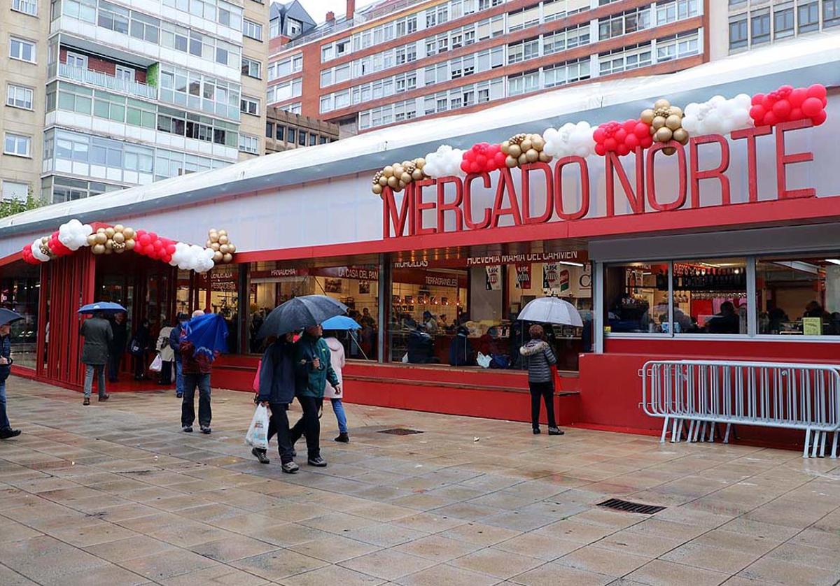 Gran afluencia de clientes en la inauguración del Mercado Norte.