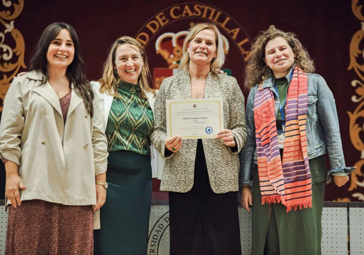 Entrega del Premio de Bienestar Emocional en el Ámbito Educativo al Colegio Fernando de Rojas.