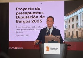 Borja Suárez presentando el proyecto de presupuestos de la Diputación.