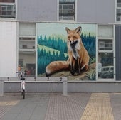 Murales de animales en los centros cívicos de Burgos para concienciar sobre la fauna de la provincia