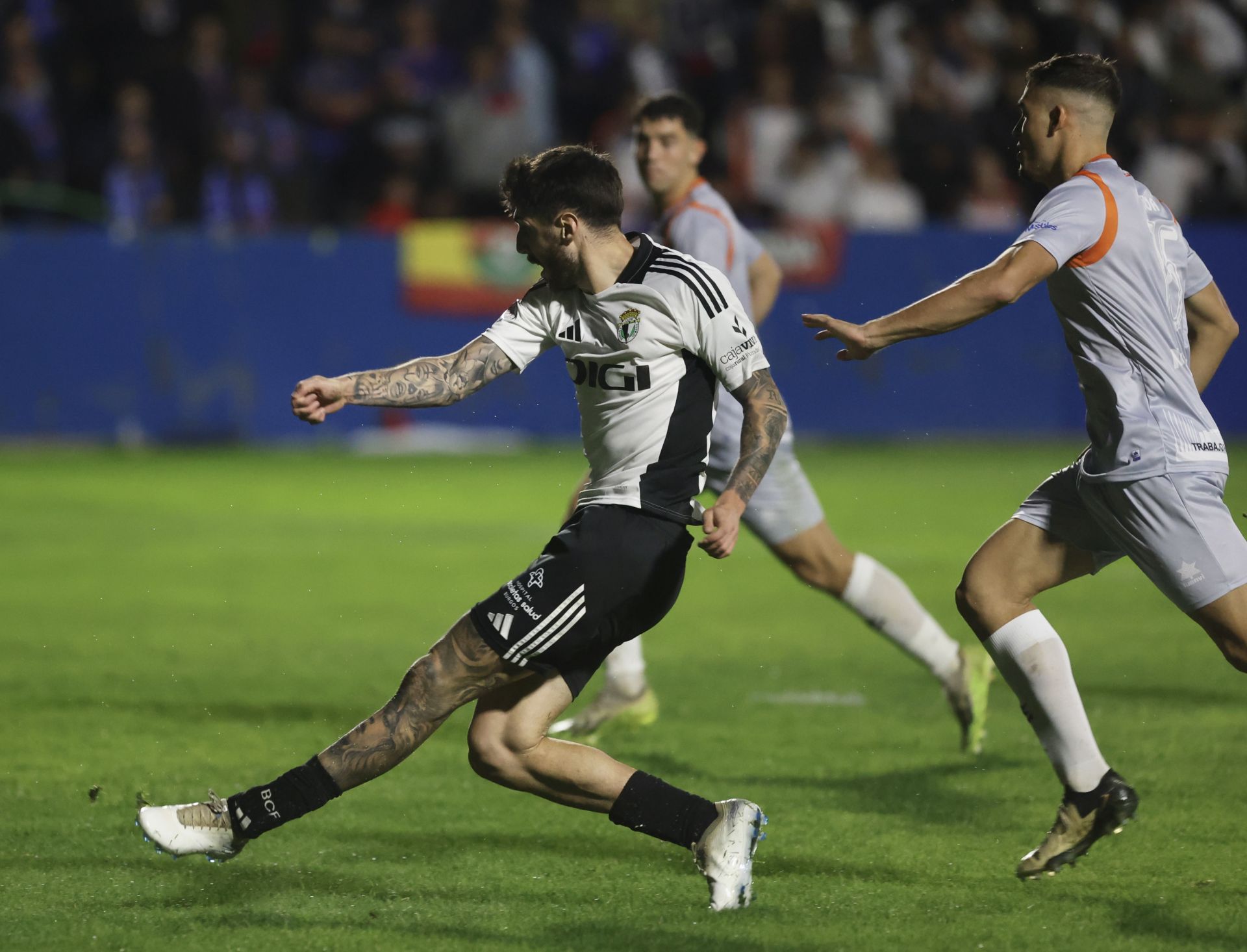 El partido entre el CD Móstoles y el Burgos CF, en imágenes