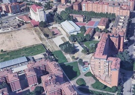 Imagen aérea de la parcela donde se construirá el nuevo aparcamiento del Silo.