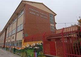 Fachada del CEIP Juan de Vallejo.