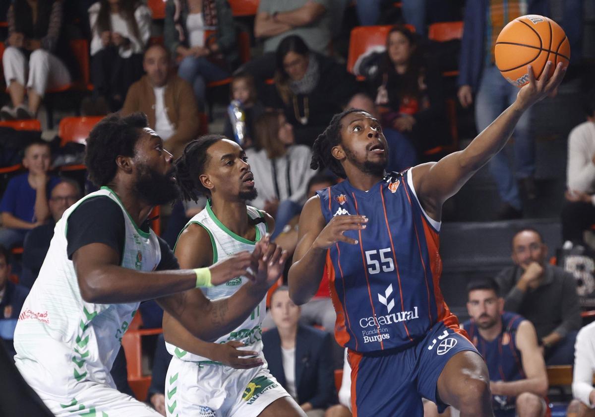 Partido entre el Tizona Burgos y Amics Castelló.