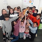 Una clase de Burgos sortea su mascota para recaudar fondos para una protectora de Valencia