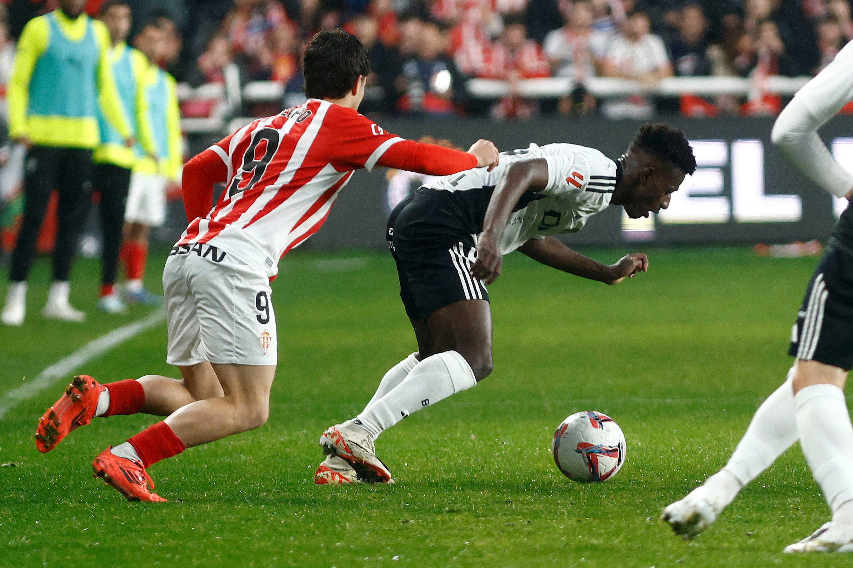 Así ha sido, en imágenes, la derrota del Burgos CF ante el Sporting