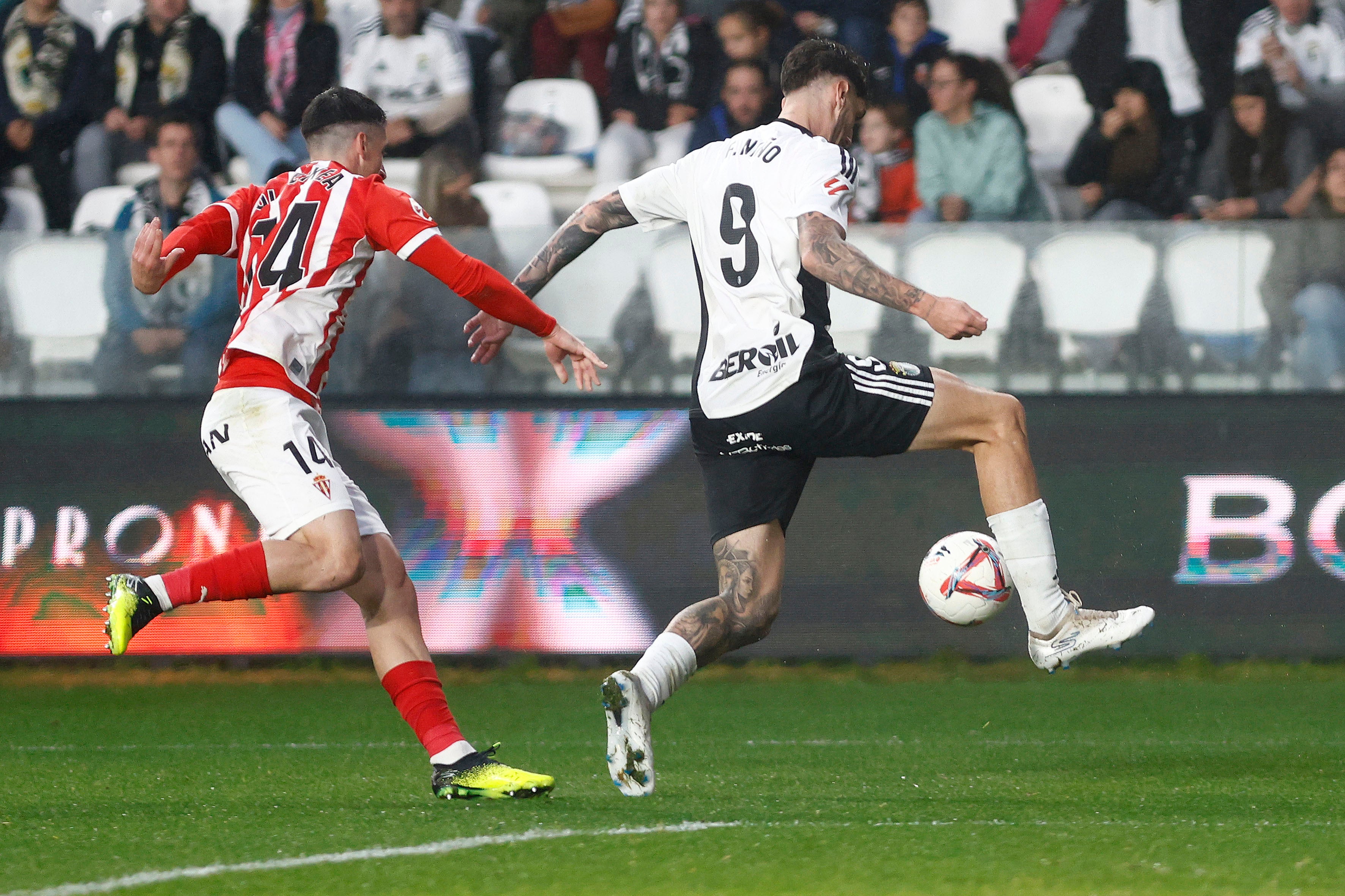 Así ha sido, en imágenes, la derrota del Burgos CF ante el Sporting