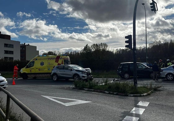 Los servicios de Emergencias en el lugar del suceso en Burgos.