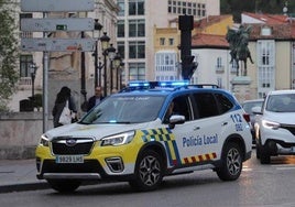 Imagen de archivo de la Policía Local en las calles de Burgos.