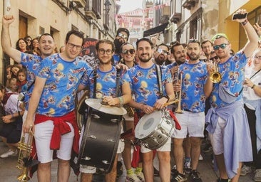 La charanga de Burgos que celebra su 30 aniversario con un concierto