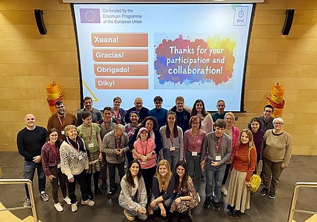 Foto de familia de los congresistas.