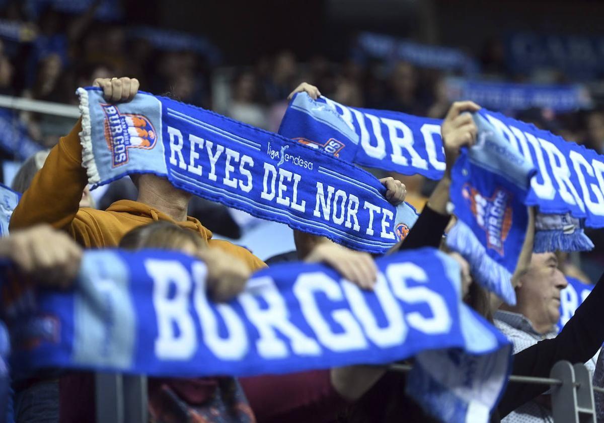 Afición del San Pablo Burgos en el Coliseum.