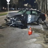 Un aparatoso accidente en la avenida Caja Círculo moviliza a los Bomberos de Burgos