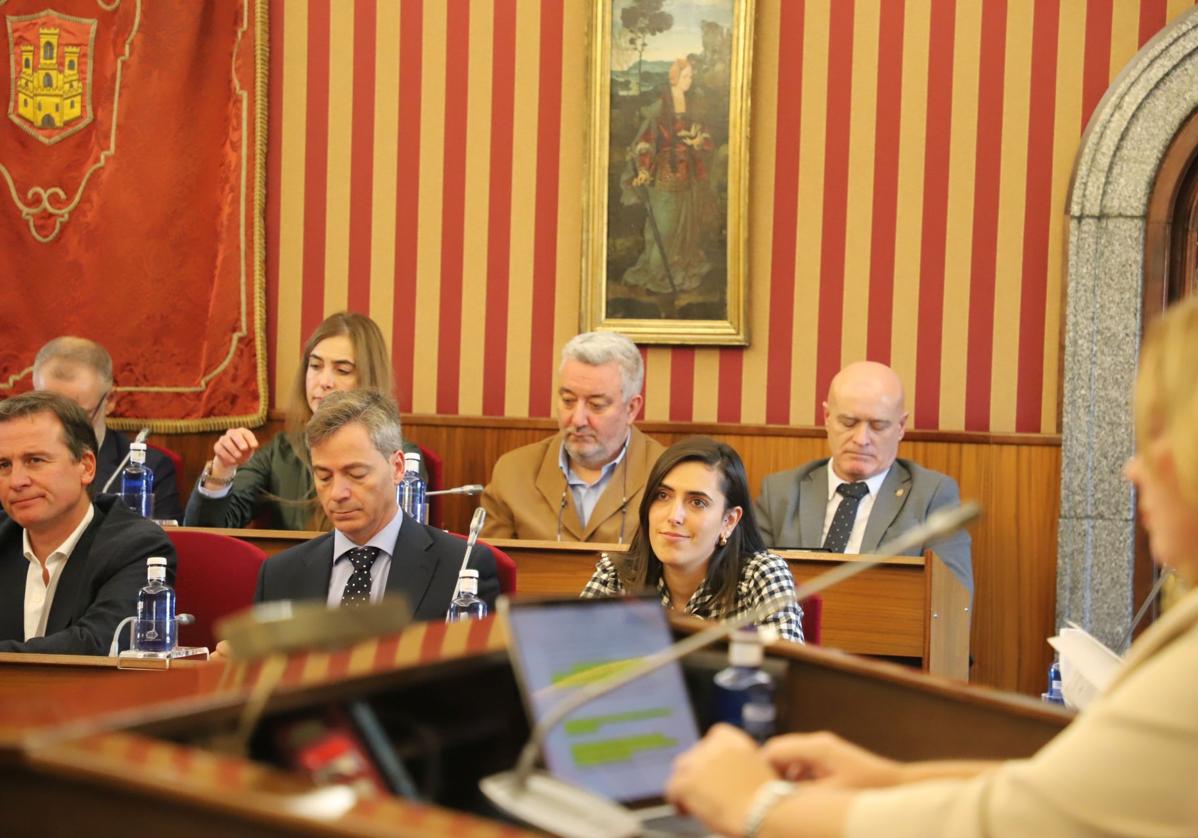 El PP durante el pleno de diciembre en Burgos.