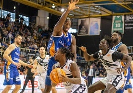 Partido entre el Fuenlabrada y el Tizona.