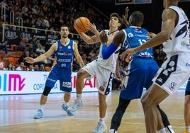 Partido entre el Fuenlabrada y el Tizona.