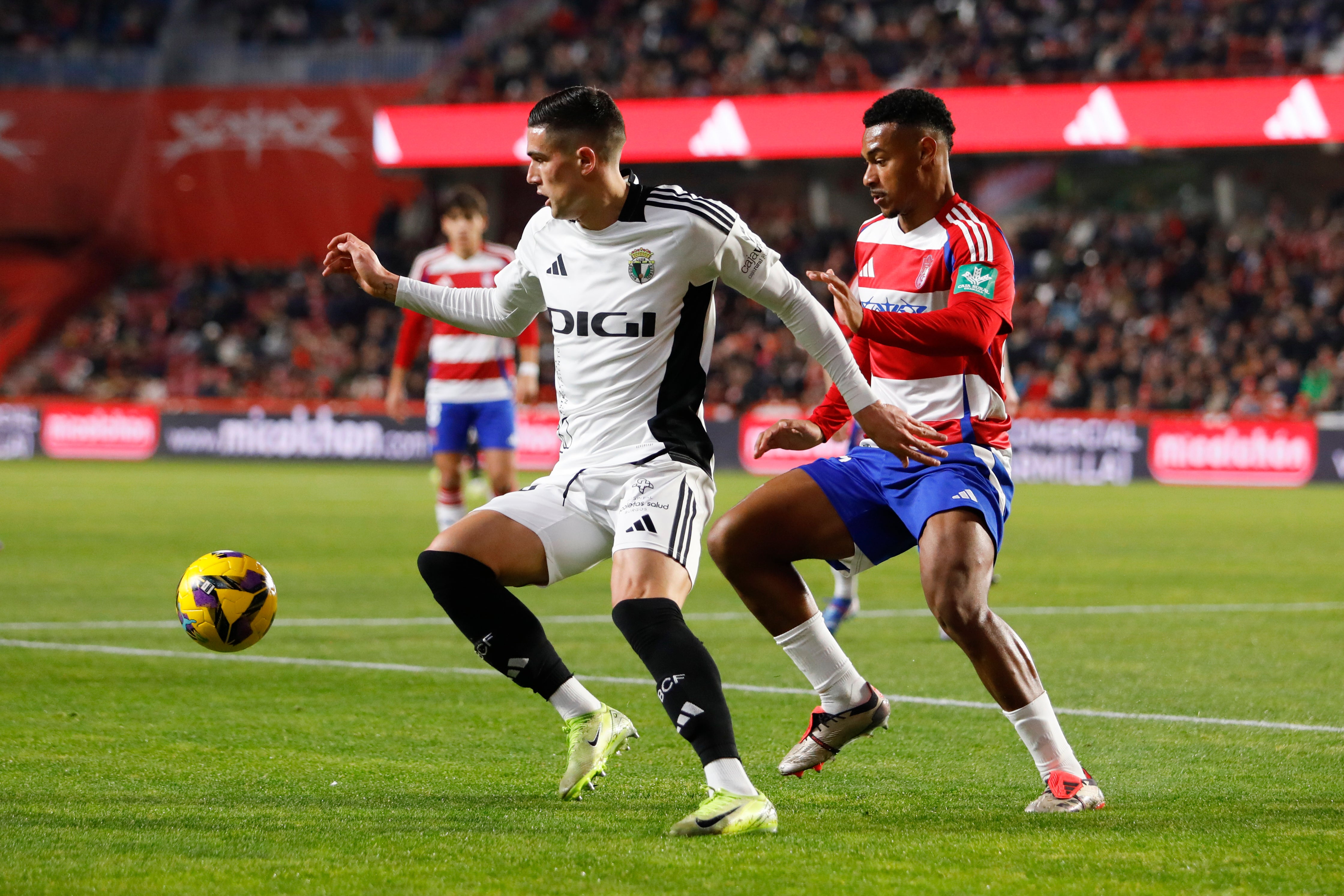 Así ha sido, en imágenes, el encuentro entre el Granada CF y el Burgos CF