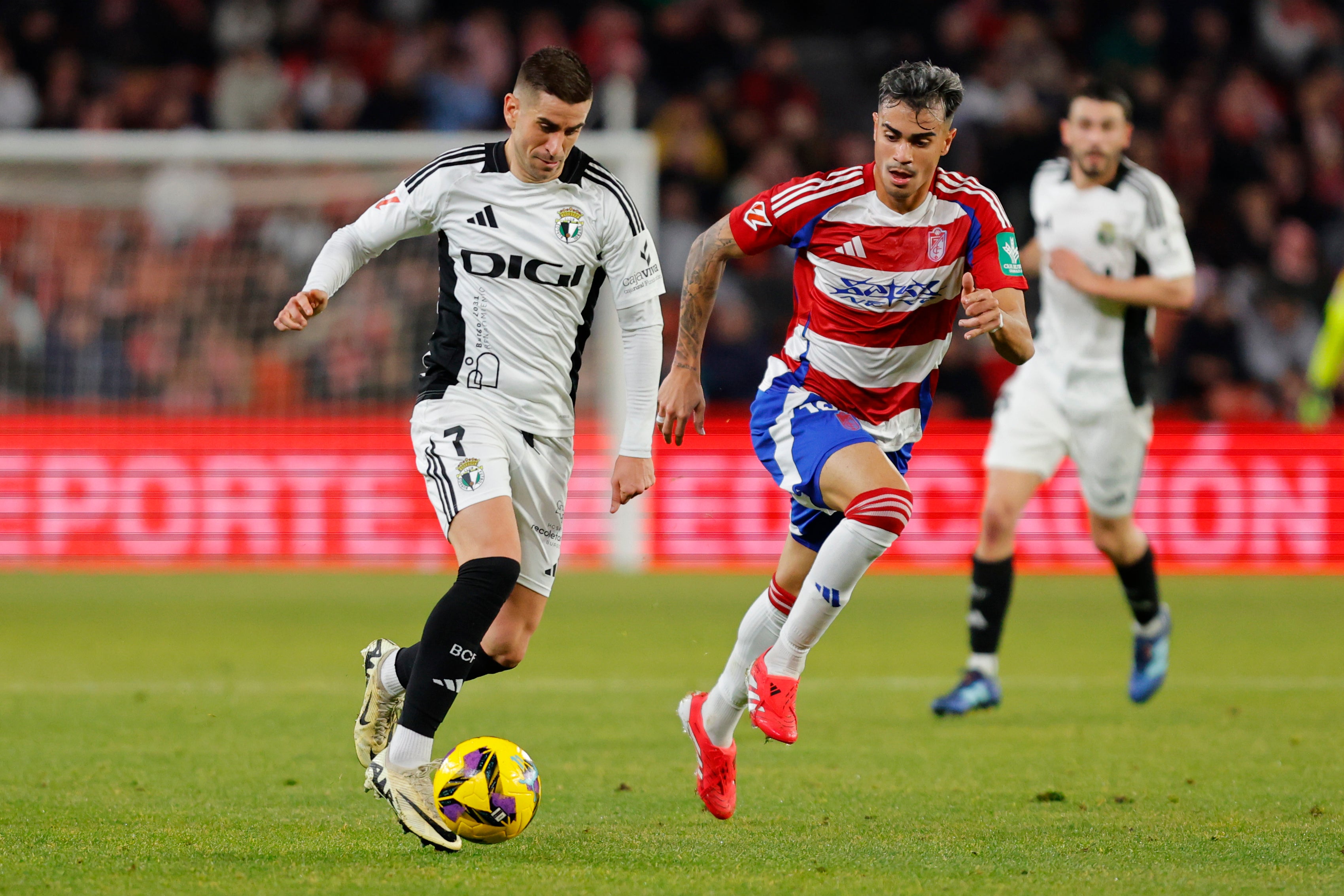 Así ha sido, en imágenes, el encuentro entre el Granada CF y el Burgos CF