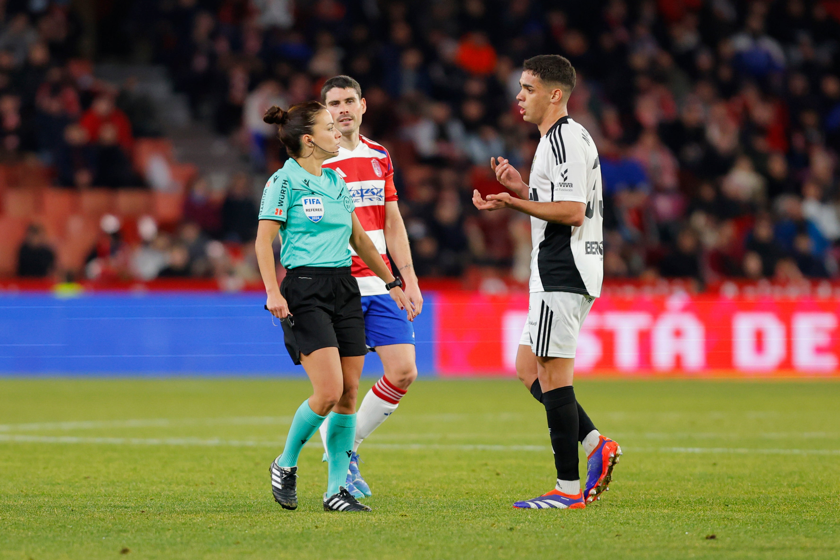 Así ha sido, en imágenes, el encuentro entre el Granada CF y el Burgos CF