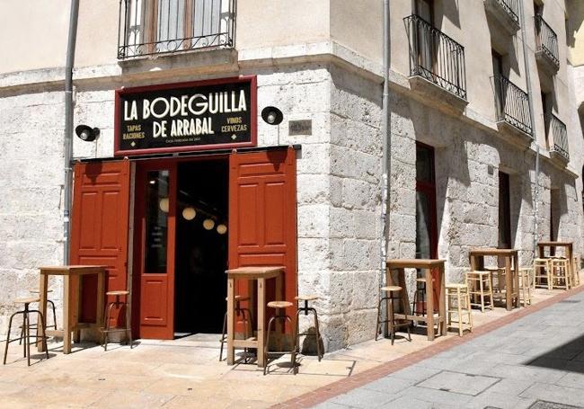 Fachada del esteblecimiento La Bodeguilla de Arrabal de Burgos