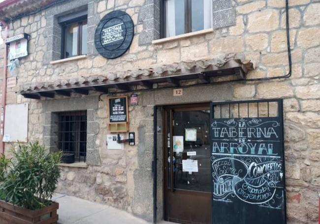 Imagen de la Taberna de Arroyal, en dicho pueblo de Burgos.