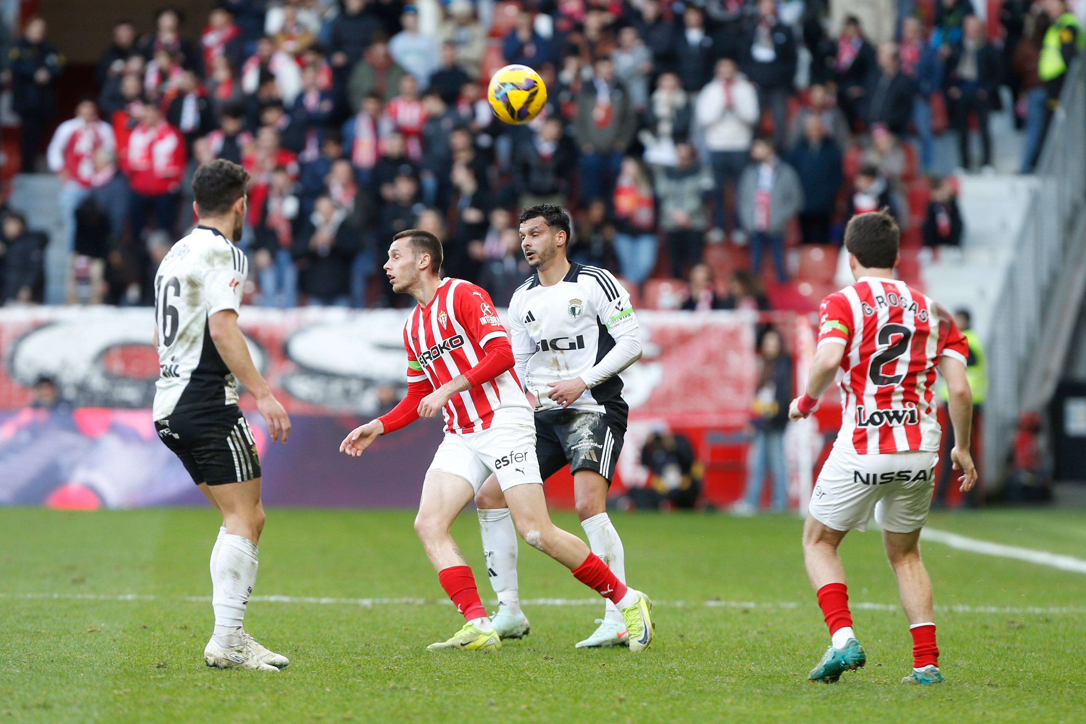 Así ha sido, en imágenes, la derrota del Burgos CF en Gijón