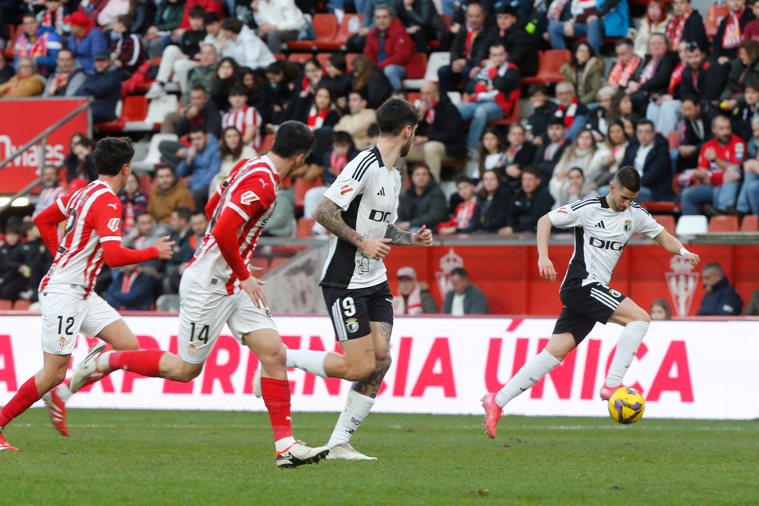 Así ha sido, en imágenes, la derrota del Burgos CF en Gijón
