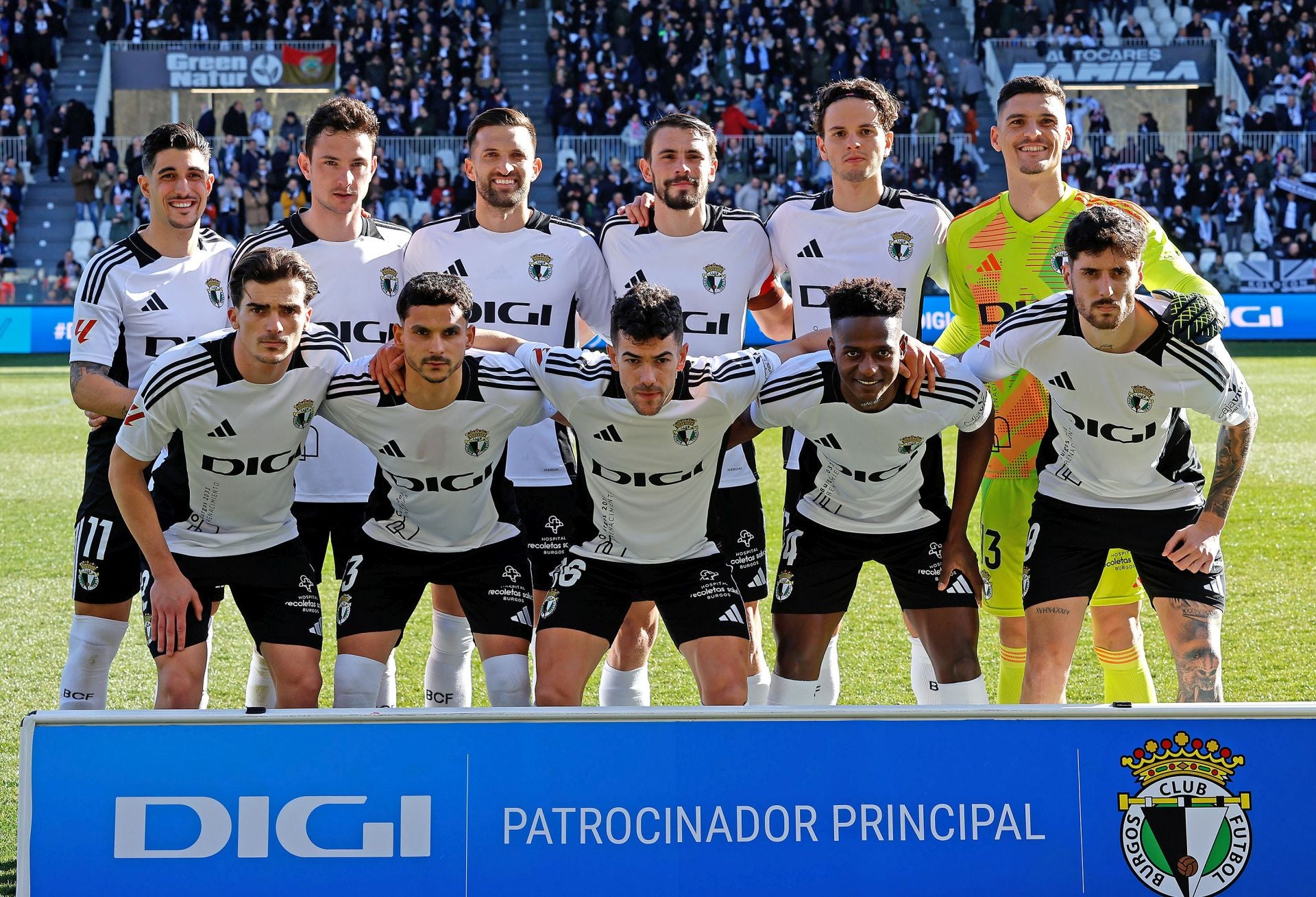 El Burgos deja escapar los tres puntos de El Plantío frente al Real Oviedo