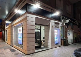 Fachada de la inmobiliaria Casa por Casa.
