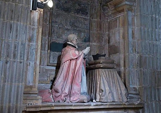 Tumba del arzobispo Carrillo, de Santiago de Compostela.