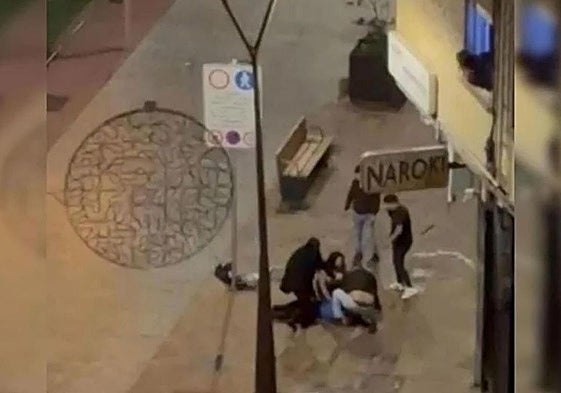 Imagen de una agresión grave en Burgos grabada por un vecino.