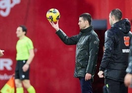 Alessio Lisci, en el área técnica de Anduva.