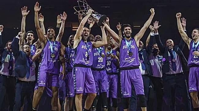 ¿Dónde ganó el San Pablo Burgos su primera Champions?