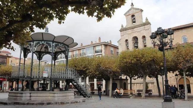 Todos los pueblos de Castilla tienen iglesia; y muchos además tienen templete. ¿Cuál es este?