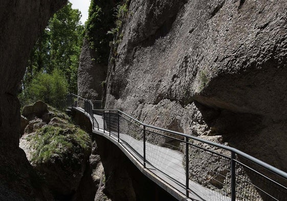 Espacio Natural 'Sabinares del Arlanza- La Yecla' donde se encuentra el puente sobre el Arlanza.